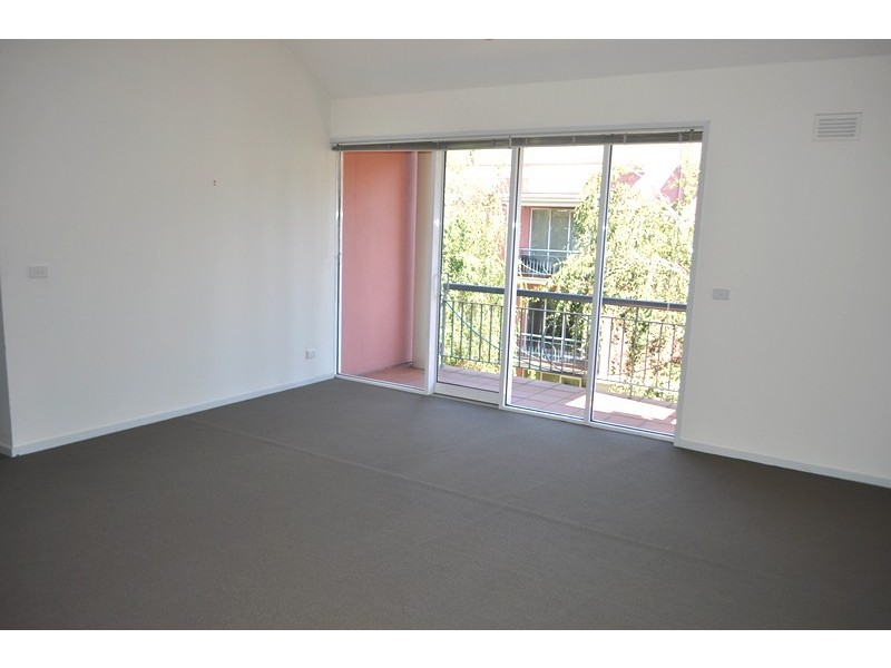 REF 21395/88 Wells Street, Southbank VIC 3006