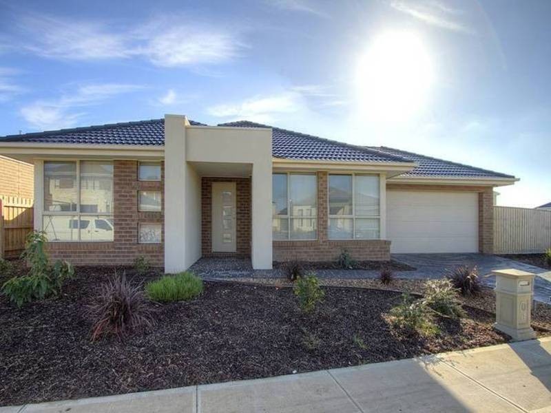 13 Earth Street, Point Cook VIC 3030