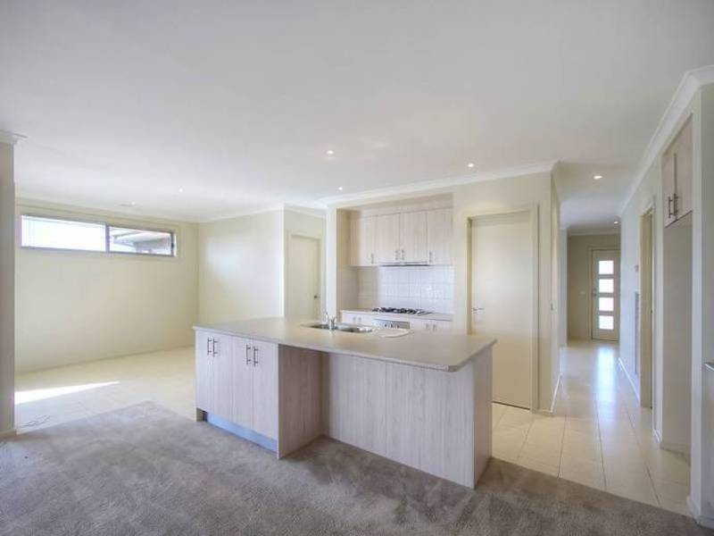 13 Earth Street, Point Cook VIC 3030