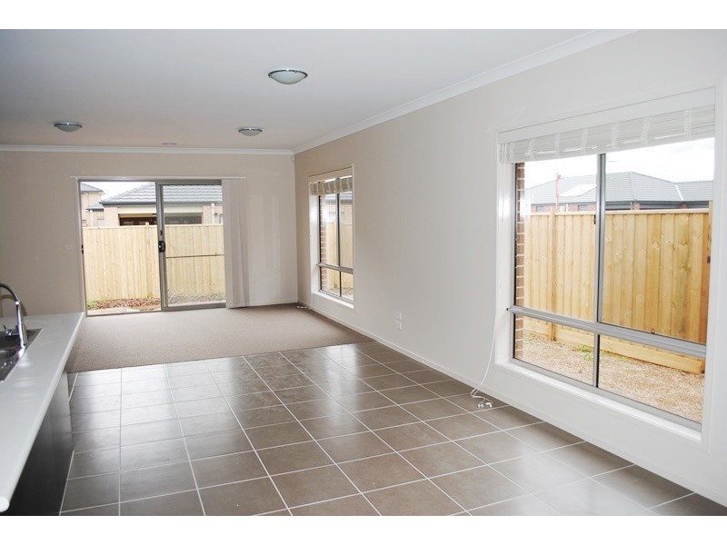 44 Hargrave Avenue, Point Cook VIC 3030