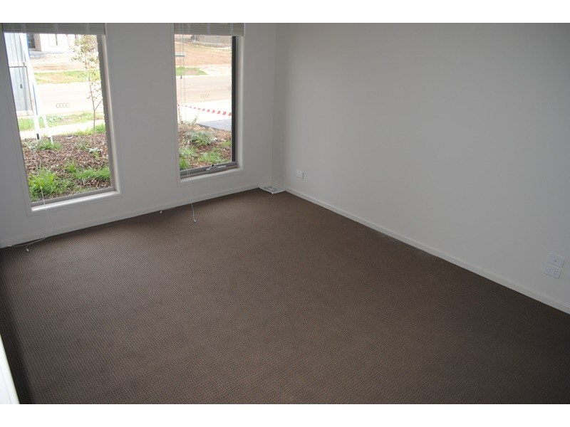 44 Hargrave Avenue, Point Cook VIC 3030