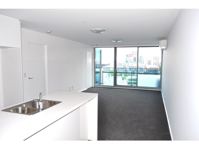 REF 28012/241 City Road, Southbank VIC 3006