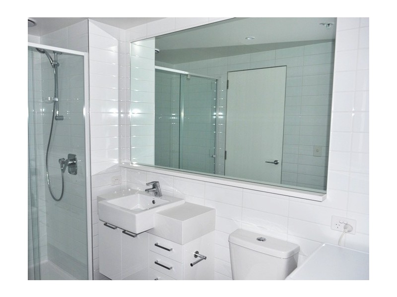 REF 28012/241 City Road, Southbank VIC 3006