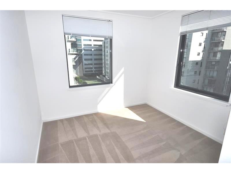 REF 21605/148 Wells Street, South Melbourne VIC 3205