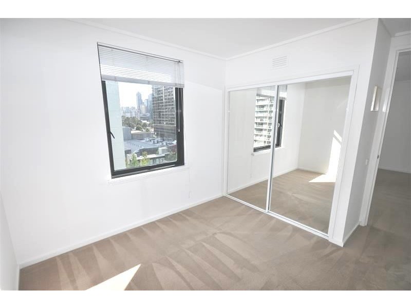 REF 21605/148 Wells Street, South Melbourne VIC 3205