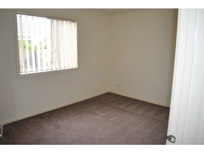 4 Sumac Close, Point Cook VIC 3030