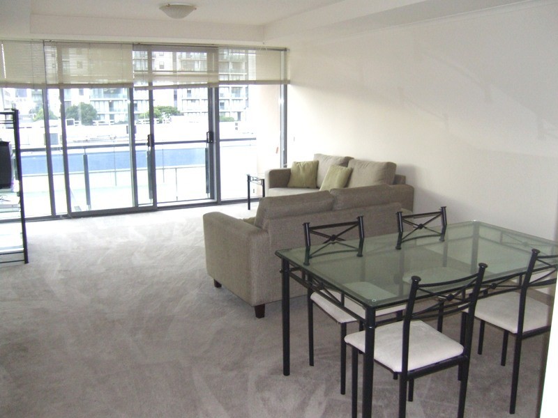 REF 21622/88 Park Street, South Melbourne VIC 3205