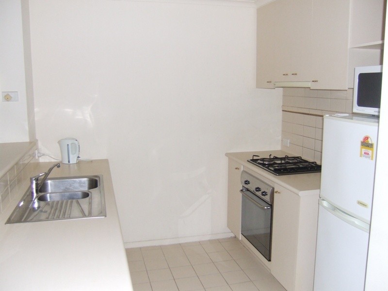 REF 21622/88 Park Street, South Melbourne VIC 3205