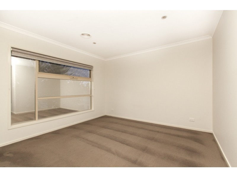 26 Nossal Drive, Point Cook VIC 3030