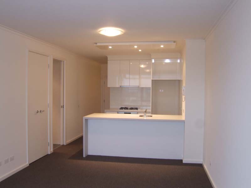 REF 21642/63 Whiteman Street, Southbank VIC 3006