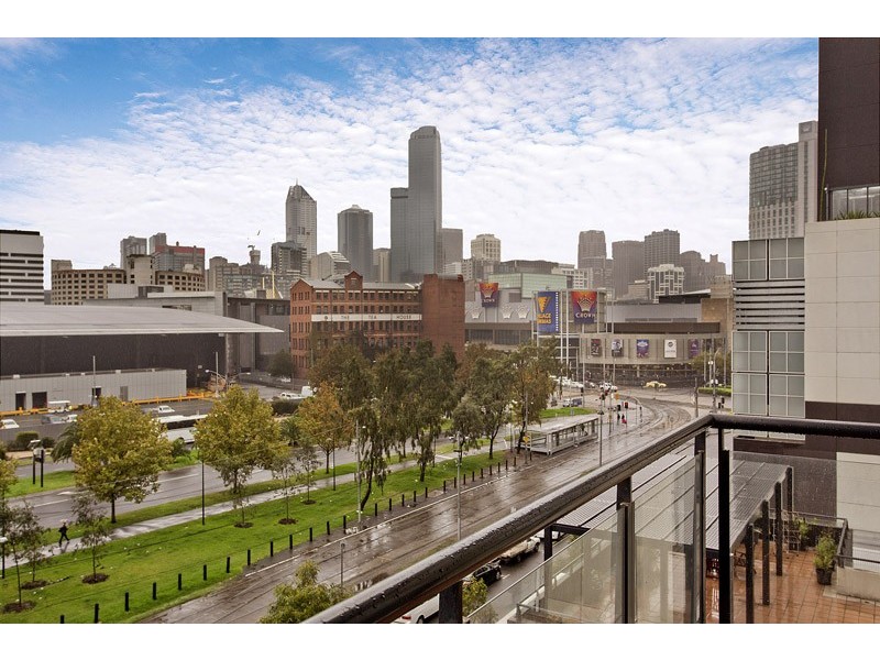 56/79 Whiteman Street, Southbank VIC 3006