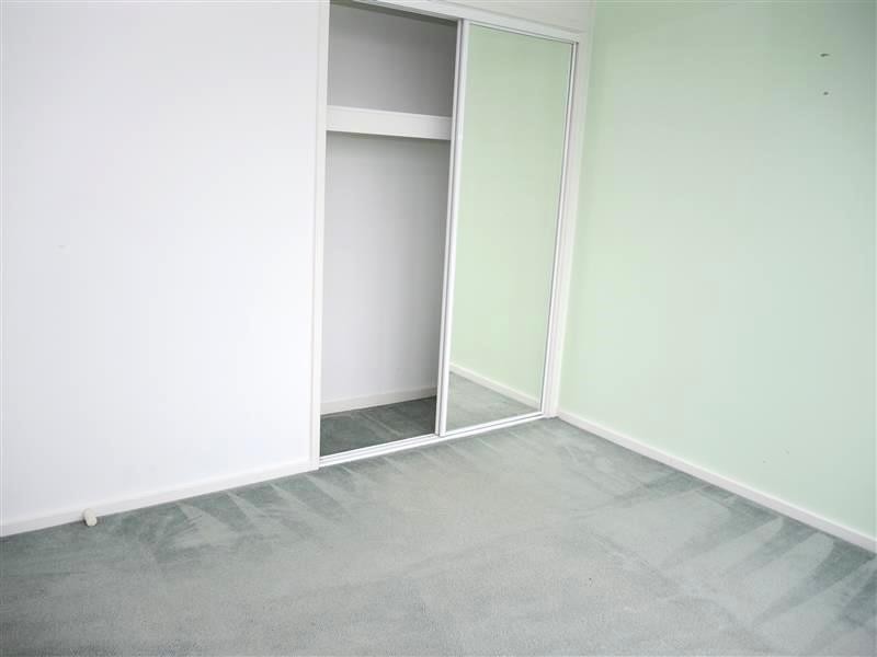 REF 21644/99 Whiteman Street, Southbank VIC 3006