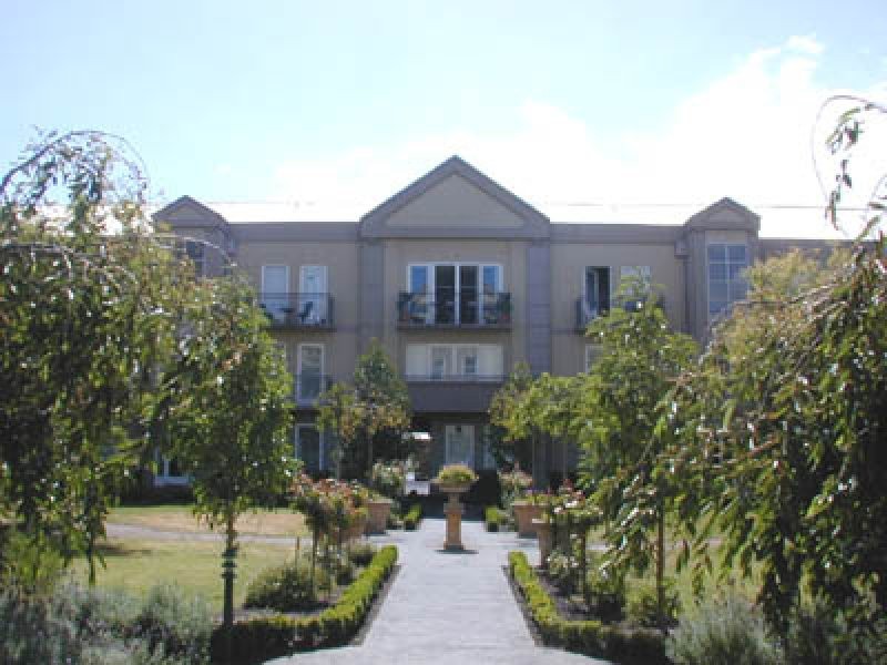 REF 21653/114 Dodds Street, Southbank VIC 3006