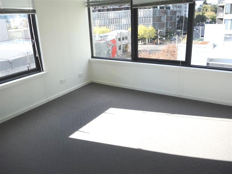 REF 21660/39 Dorcas Street, South Melbourne VIC 3205