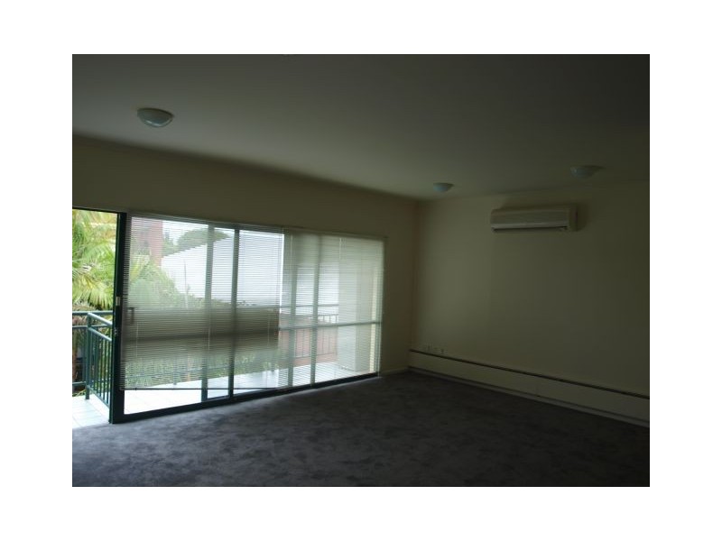 REF 21667/1023 Rathdowne Street, Carlton North VIC 3054