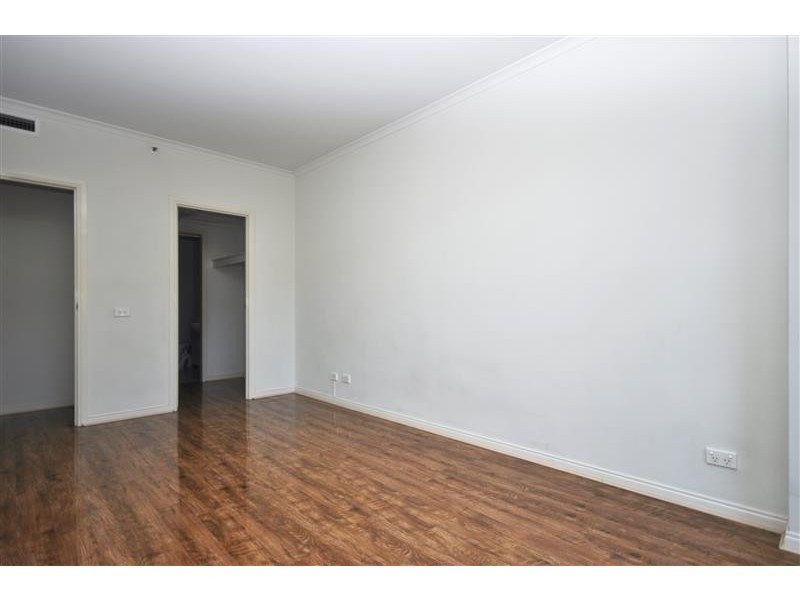 REF 21671/83 Queensbridge Street, Southbank VIC 3006