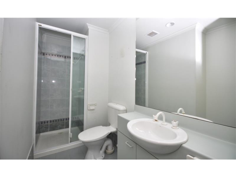 REF 21671/83 Queensbridge Street, Southbank VIC 3006