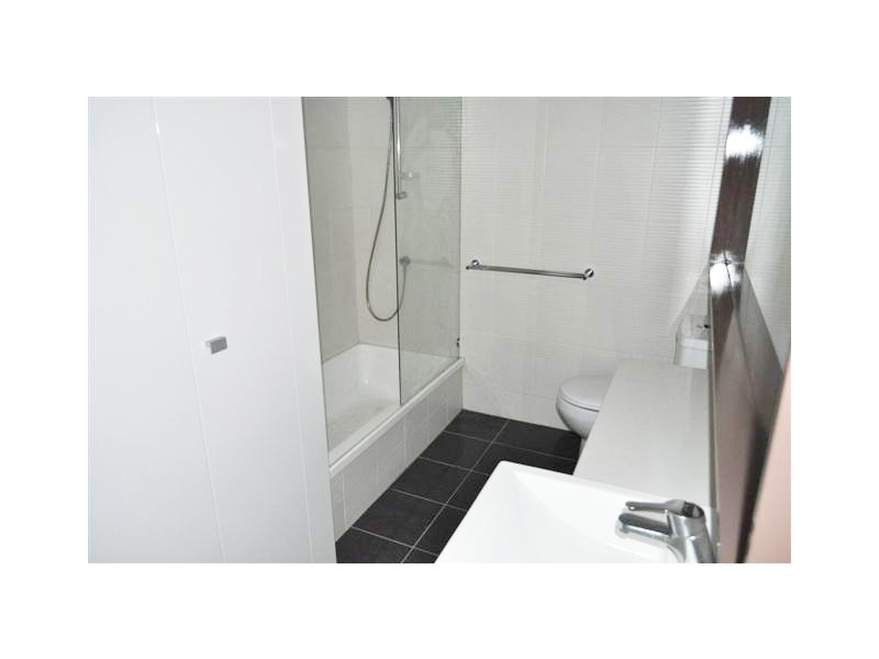 REF 21690/46 Clarendon Street, Southbank VIC 3006