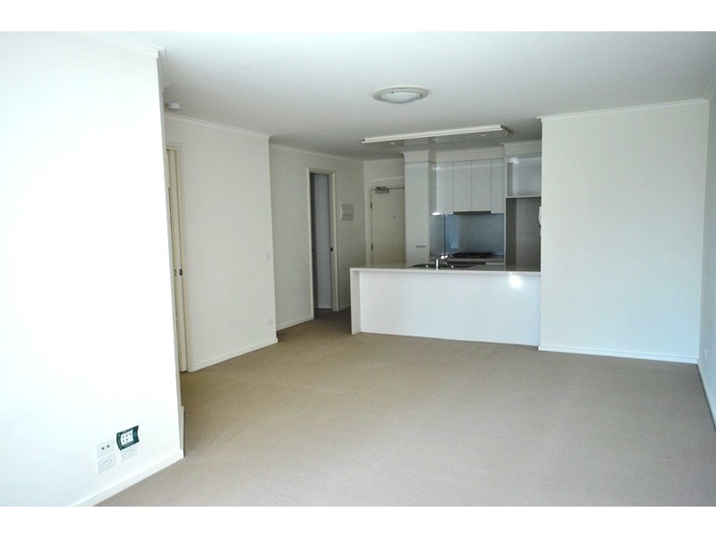 REF 21691/180 City Road, Southbank VIC 3006