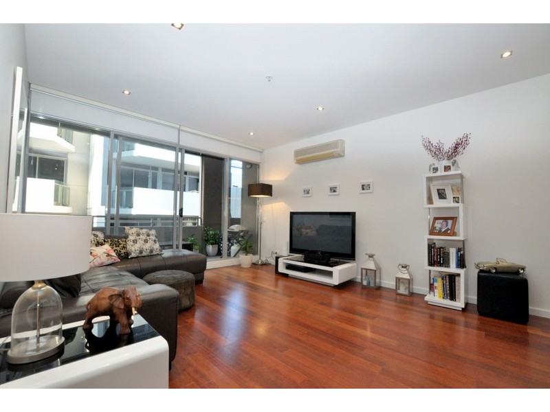 204G/93 Dow Street, Port Melbourne VIC 3207