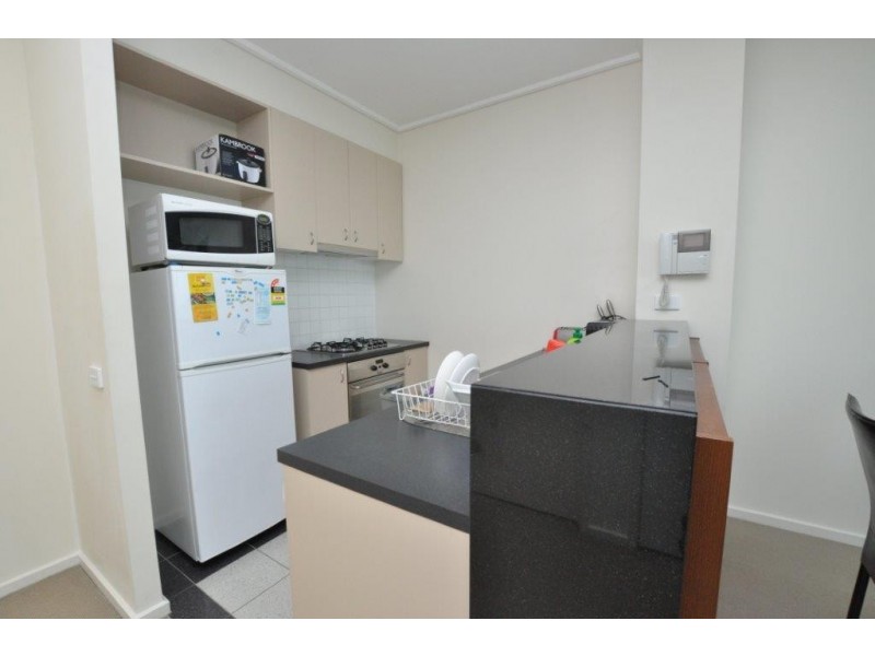 REF 21692/83 Whiteman Street, Southbank VIC 3006
