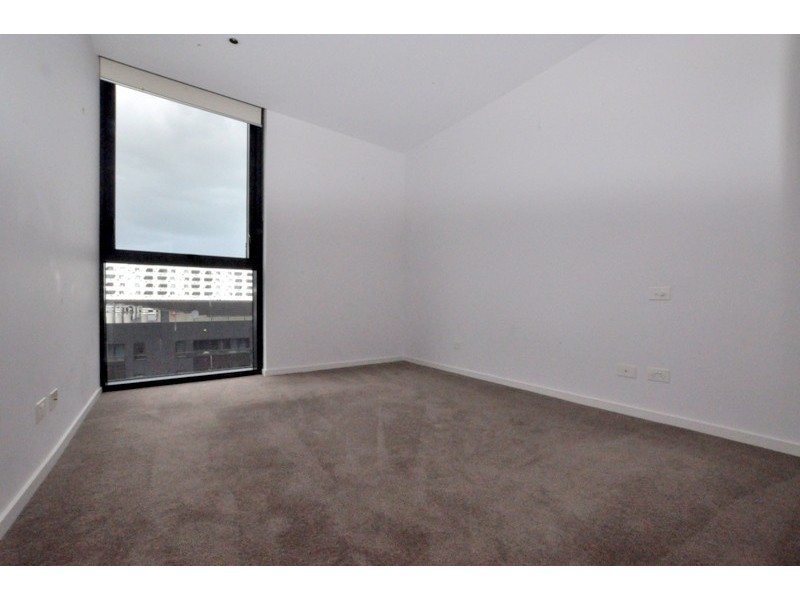 104/55 Victoria Harbour Promenade, Docklands VIC 3008