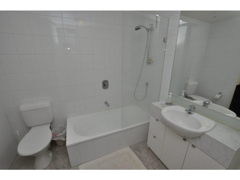 REF 21703/88 Kavanagh Street, Southbank VIC 3006