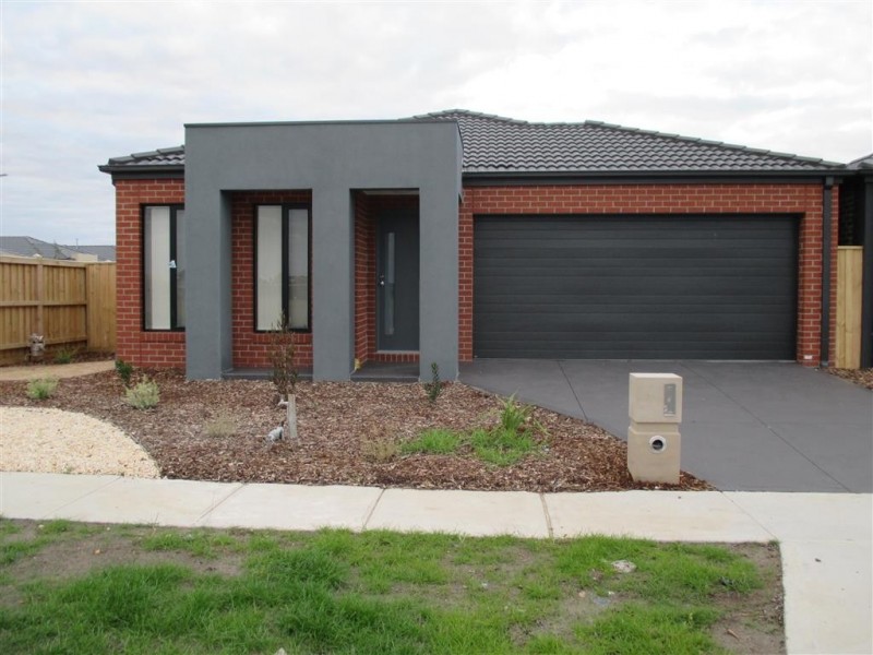 50 Spectacle Crescent, Point Cook VIC 3030