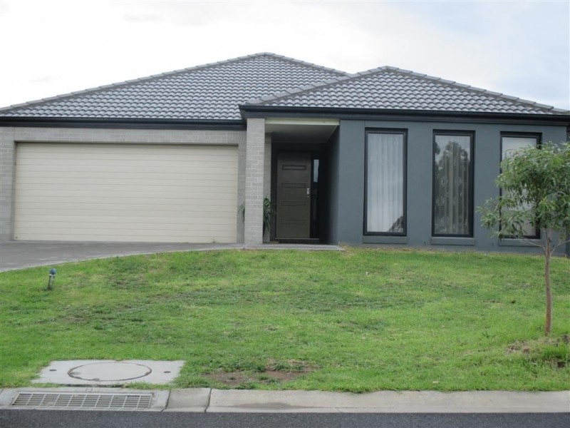 55 Peppertree Drive, Point Cook VIC 3030