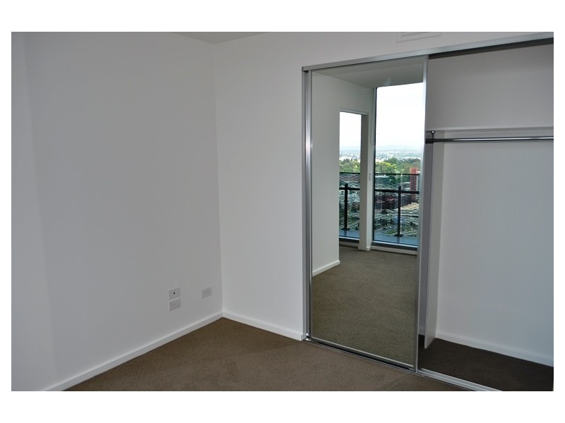 REF 22062/241 City Road, Southbank VIC 3006