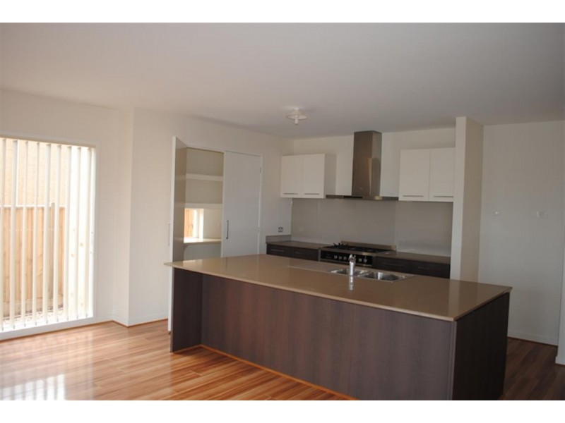 87 Beachview Parade, Point Cook VIC 3030