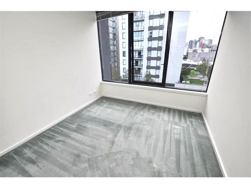 REF 21710/28 Bank Street, South Melbourne VIC 3205