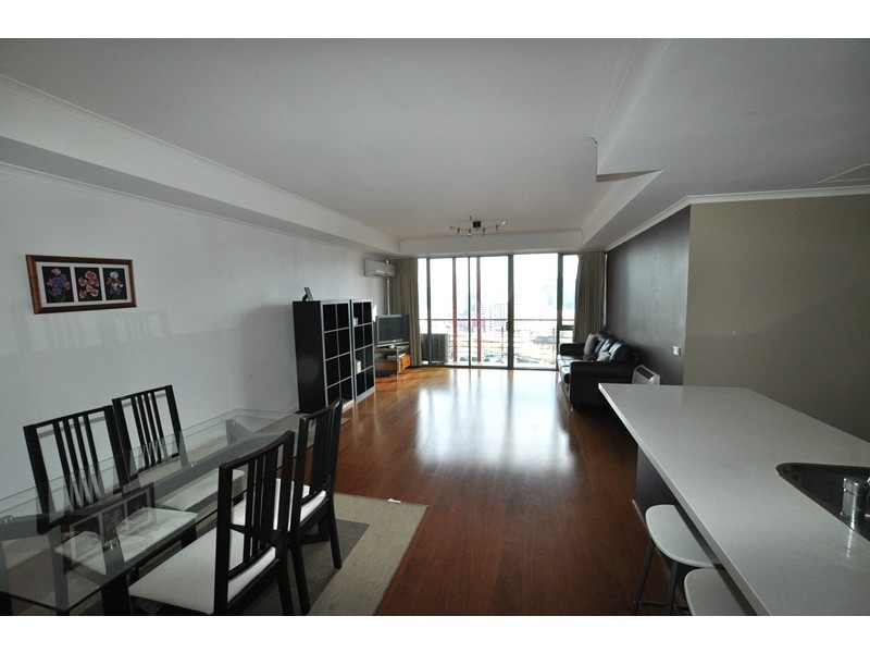 REF 21711/83 Queensbridge Street, Southbank VIC 3006