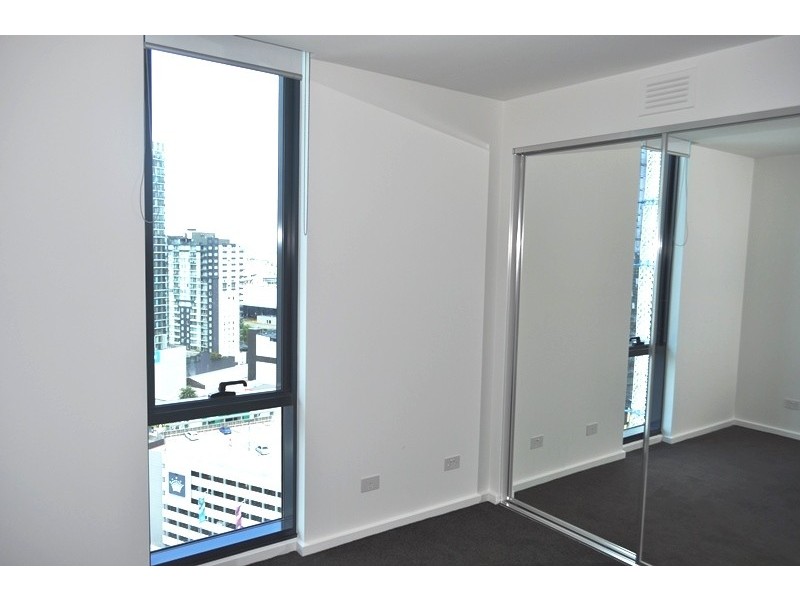 REF 28012/241 City Road, Southbank VIC 3006