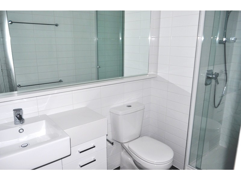 REF 28012/241 City Road, Southbank VIC 3006