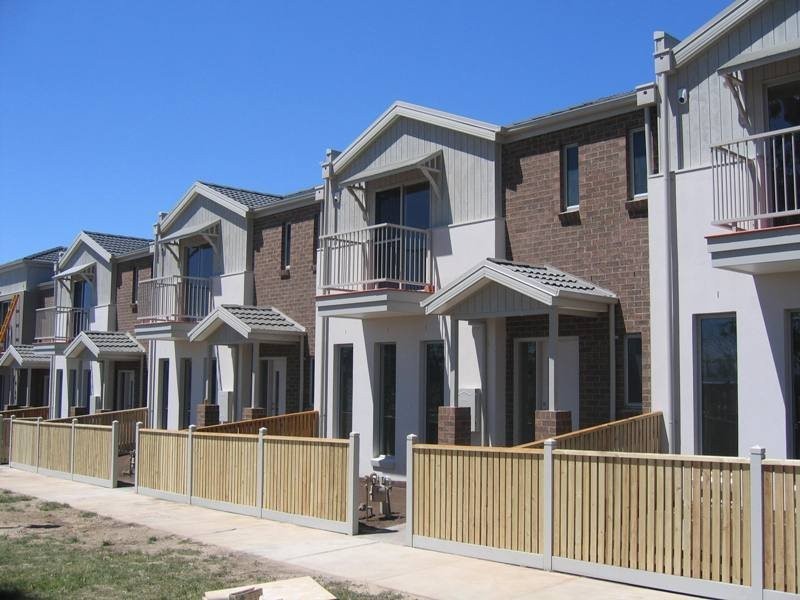 13 Newland Walk, Mernda VIC 3754