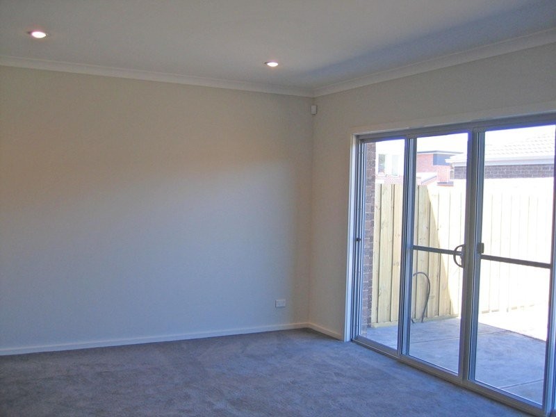 13 Newland Walk, Mernda VIC 3754