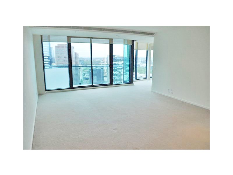 REF 21724/180 City Road, Southbank VIC 3006