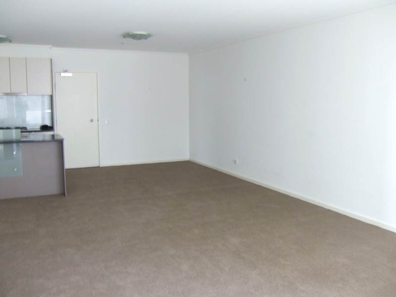 REF 21739/173 City Road, Southbank VIC 3006