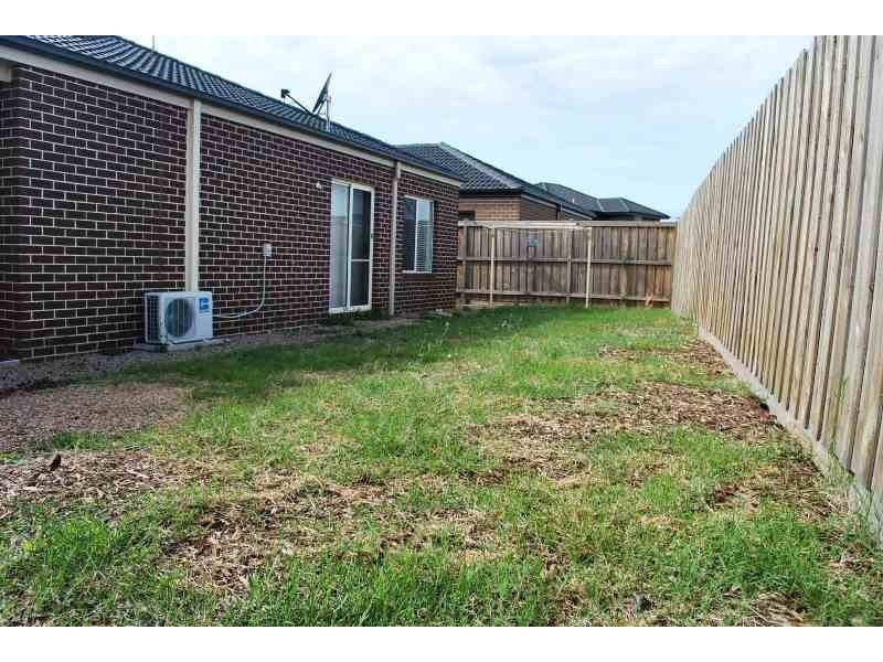 44 Canegrass Drive, Point Cook VIC 3030