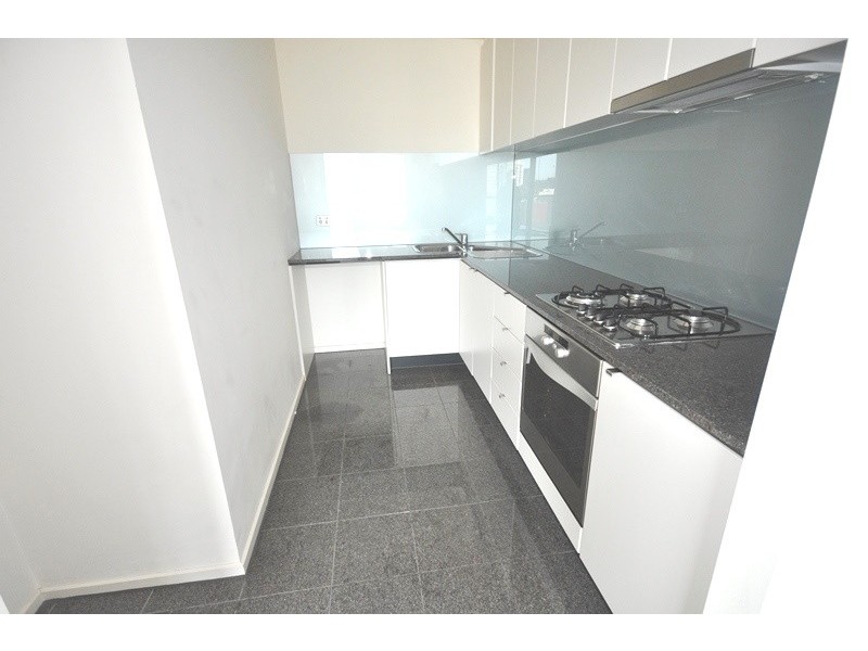 REF 21744/100 Kavanagh Street, Southbank VIC 3006