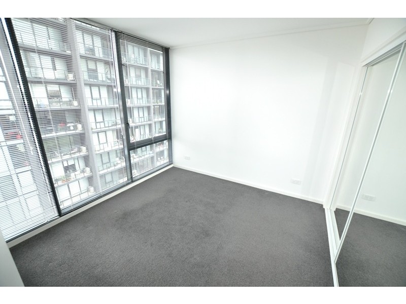 REF 21745/173 City Road, Southbank VIC 3006