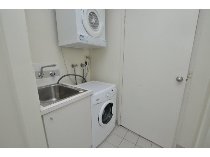 REF 21634/161 Sturt Street, Southbank VIC 3006