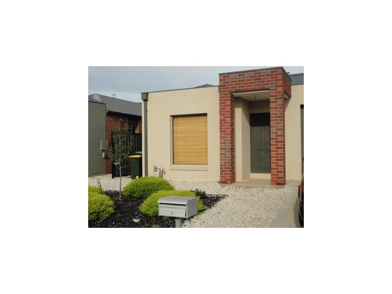 7/39 Astley Crescent, Point Cook VIC 3030