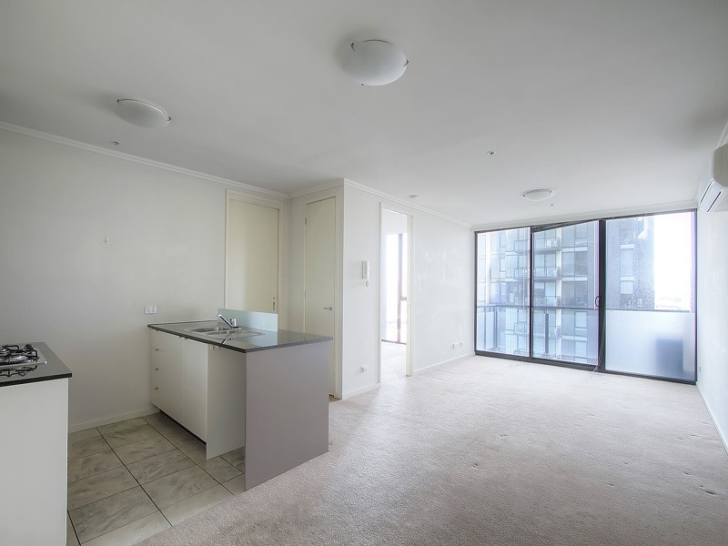 REF 21746/88 Kavanagh Street, Southbank VIC 3006