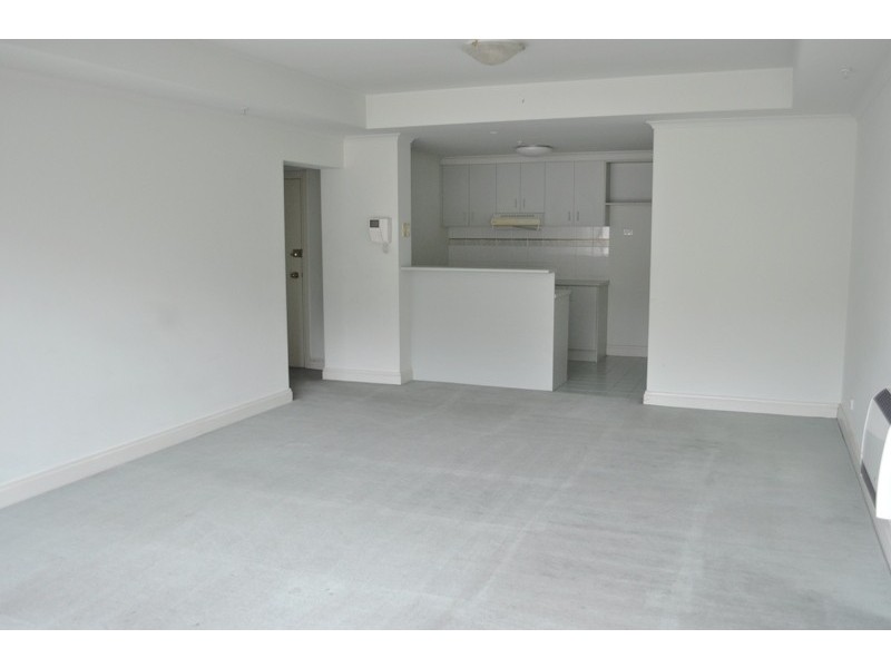 REF 21749/33 La Trobe Street, Melbourne VIC 3000