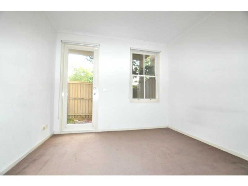 REF 21751/26 Victoria Street, Fitzroy VIC 3065