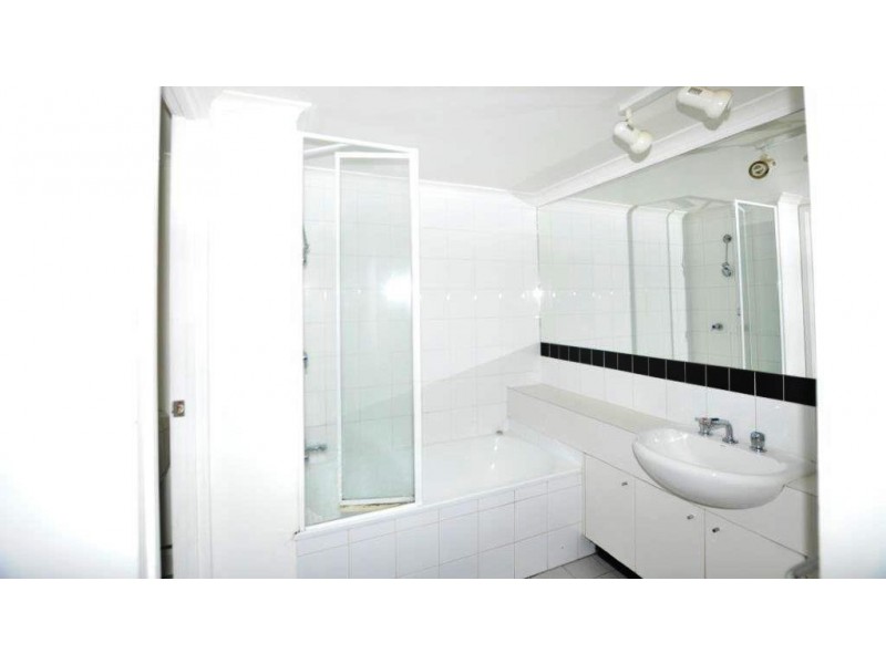 REF 21751/26 Victoria Street, Fitzroy VIC 3065