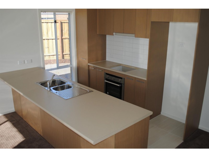 57 Barnstormer Boulevard, Point Cook VIC 3030