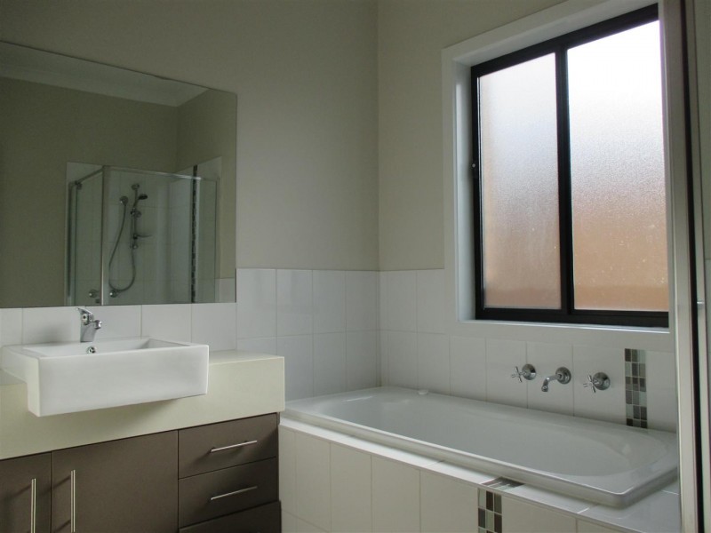 34 Starflower Way, Truganina VIC 3029